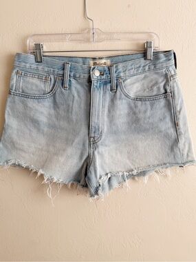 Madewell Relaxed Light Blue High-Rise Denim Cutoff Shorts size 29